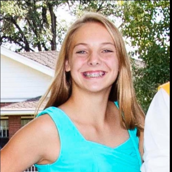 Meet your Posher, Danielle - Picture 1 of 1